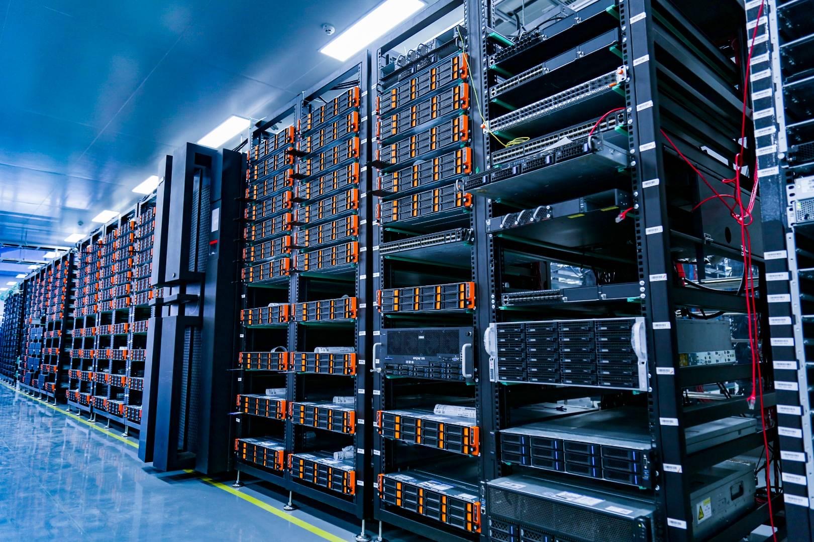 双十一、抢红包背后都有它，看看浪潮智能工厂有多牛！